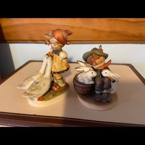 Hummels pair vintage